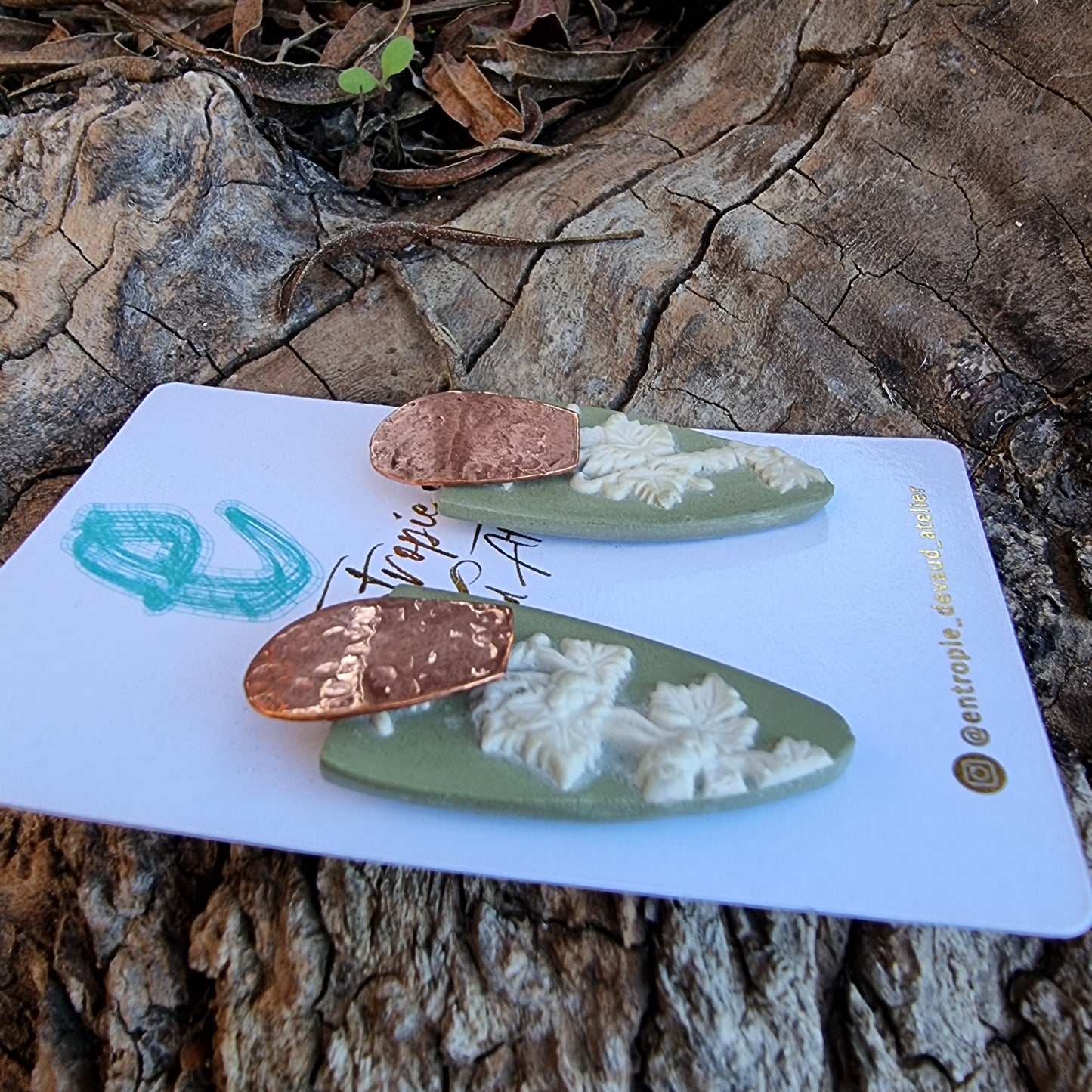 Aretes porcelana jasperware y cobre