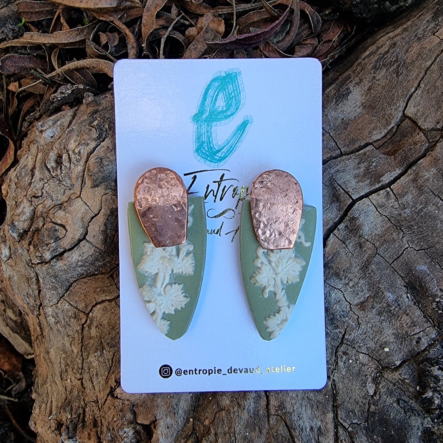 Aretes porcelana jasperware y cobre
