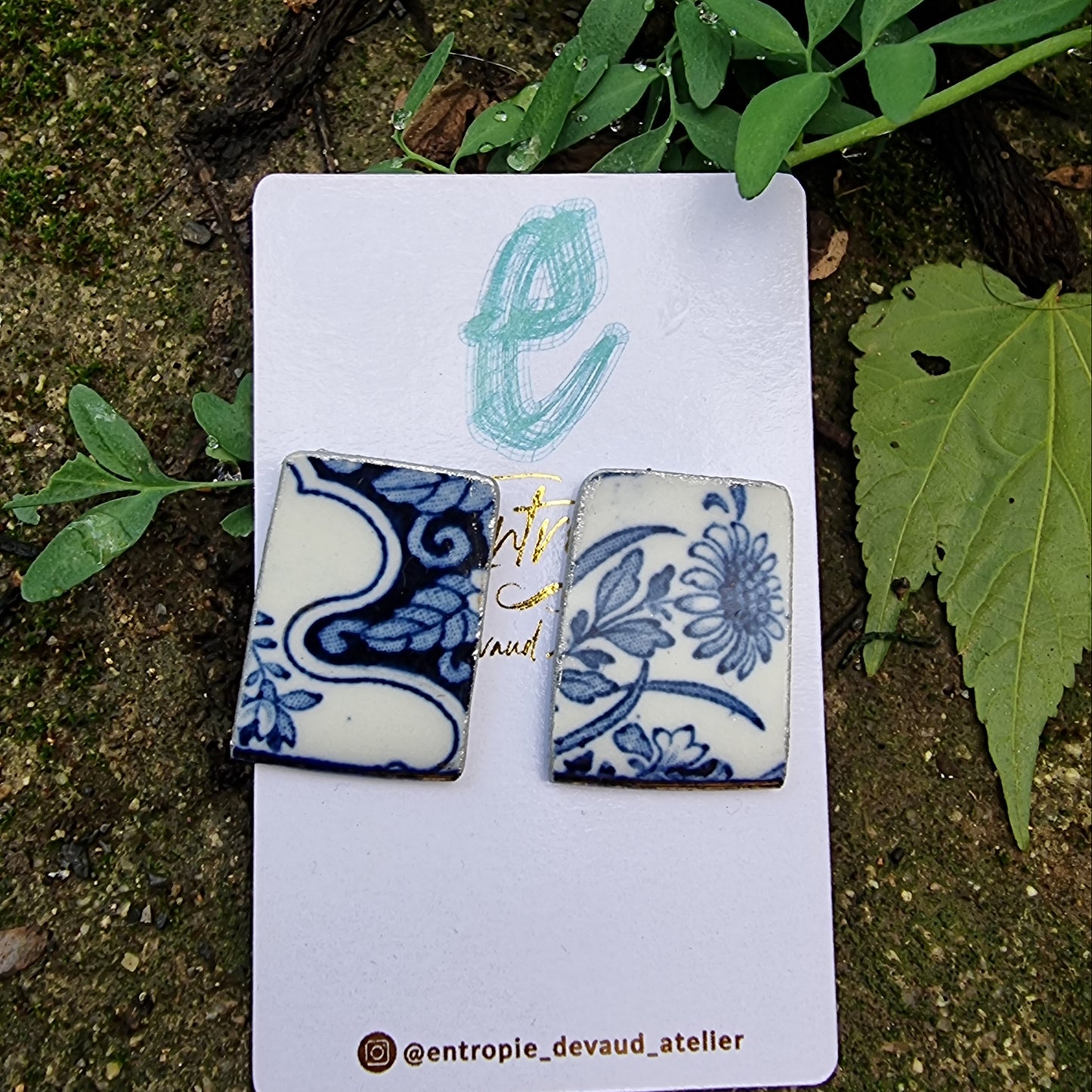 Aros stud, diseño oriental azul floreado