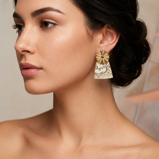 Aros porcelana diseño dorado