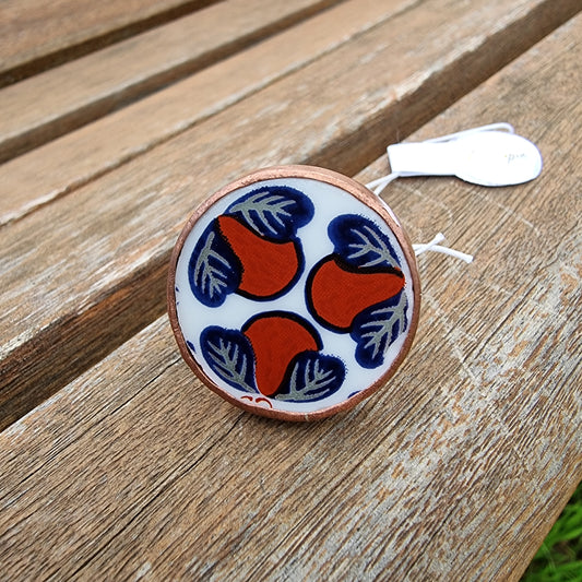 Anillo de plata y cobre, con porcelana japonesa